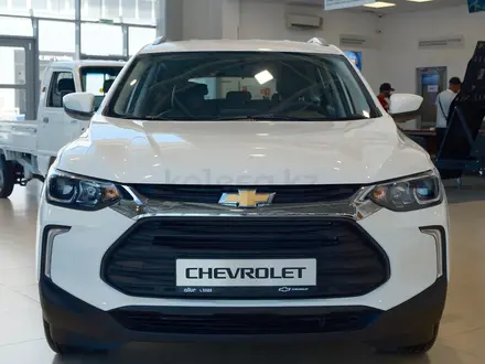 Chevrolet Tracker Premier 2026 года за 10 740 000 тг. в Алматы – фото 2