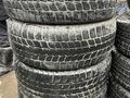 235/60/17 зимни 4шт BRIDGESTONEүшін40 000 тг. в Алматы – фото 2