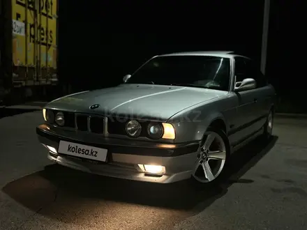 BMW 525 1992 года за 2 750 000 тг. в Алматы – фото 2