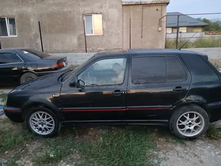 Volkswagen Golf 1995 года за 1 300 000 тг. в Алматы – фото 12
