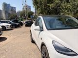 Tesla Model Y 2021 года за 23 000 000 тг. в Алматы – фото 3