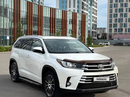 Toyota Highlander 2019 года за 19 000 000 тг. в Астана – фото 2