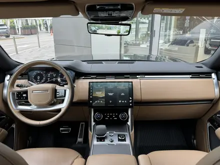 Land Rover Range Rover 2022 года за 74 600 000 тг. в Алматы – фото 14