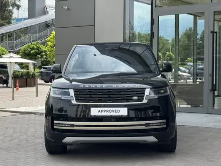Land Rover Range Rover 2022 года за 74 600 000 тг. в Алматы – фото 2
