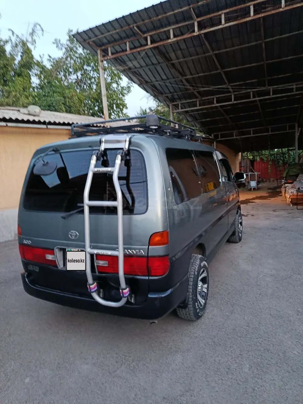 Toyota Granvia, 1995