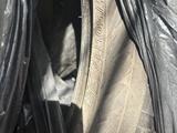 Зимние шины Yokohama 215/50/R17 с шипами за 180 000 тг. в Астана