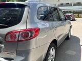 Hyundai Santa Fe 2010 годаүшін7 750 000 тг. в Астана – фото 2