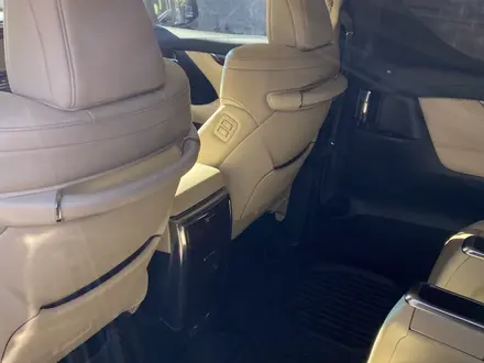 Toyota Alphard 2019 года за 41 000 000 тг. в Астана – фото 12