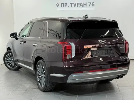Hyundai Palisade Calligraphy 8 2024 года за 23 900 000 тг. в Астана – фото 2