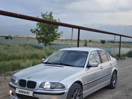 BMW 330 2001 года за 3 800 000 тг. в Алматы – фото 5