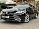 Toyota Camry 2019 года за 15 700 000 тг. в Алматы – фото 3