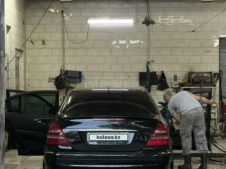 Mercedes-Benz E 320 2002 года за 5 900 000 тг. в Алматы – фото 8