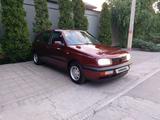 Volkswagen Golf 1994 годаfor2 300 000 тг. в Шымкент