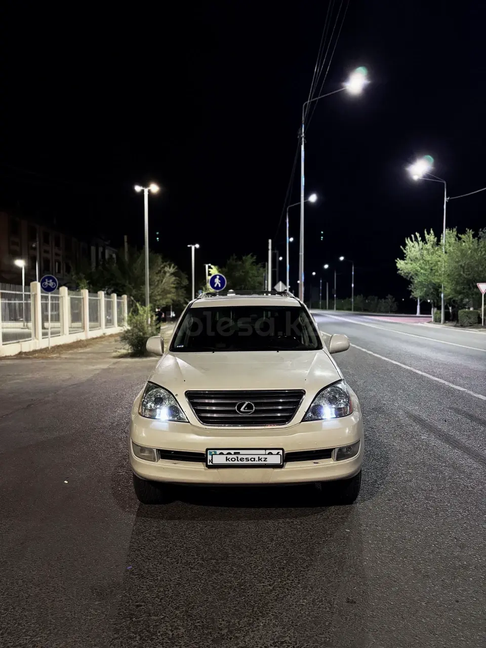 Лексус GX, 2003