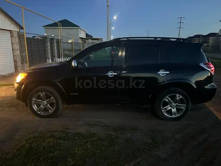 Toyota RAV4 2011 года за 8 700 000 тг. в Астана