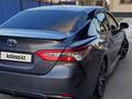 Toyota Camry 2018 года за 6 300 000 тг. в Атырау – фото 3