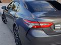 Toyota Camry 2018 года за 6 300 000 тг. в Атырау – фото 4