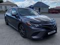 Toyota Camry 2018 года за 6 300 000 тг. в Атырау – фото 5