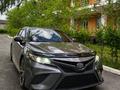 Toyota Camry 2018 года за 6 300 000 тг. в Атырау – фото 6