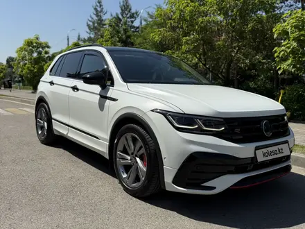 Volkswagen Tiguan 2021 года за 21 500 000 тг. в Алматы – фото 2