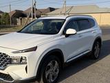 Hyundai Santa Fe 2021 года за 13 800 000 тг. в Шымкент – фото 2