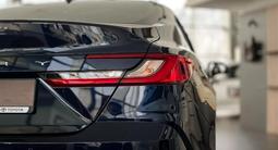Toyota Camry Elegance 2025 года за 18 690 000 тг. в Усть-Каменогорск – фото 5