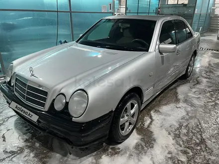 Mercedes-Benz E 230 1996 года за 2 600 000 тг. в Караганда – фото 6