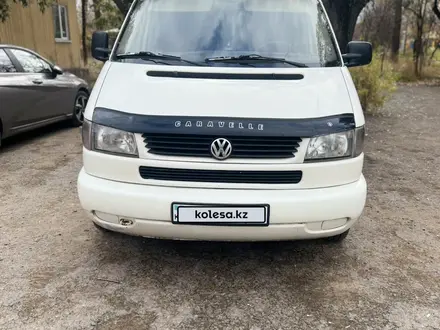 Volkswagen Caravelle 1996 года за 3 500 000 тг. в Караганда