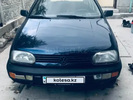 Volkswagen Golf 1996 года за 1 700 000 тг. в Тараз