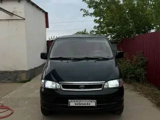 Toyota HiAce, 2004
