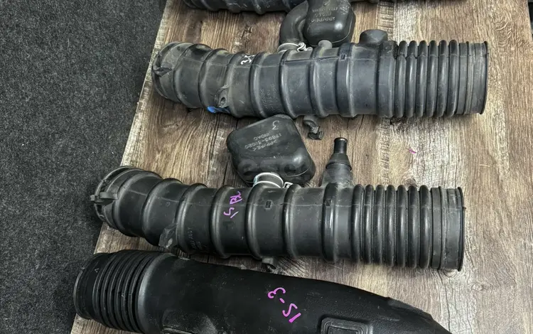 Корпус воздушного фильтра F Sport гофра воздуховод за 15 000 тг. в Алматы