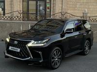 Lexus LX 570 2018 годаfor42 000 000 тг. в Алматы