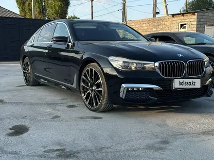 BMW 740 2016 года за 21 400 000 тг. в Алматы