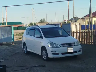 Toyota Ipsum, 2001