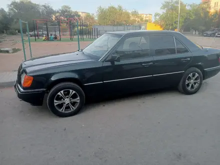 Mercedes-Benz E 220 1995 года за 2 700 000 тг. в Балхаш – фото 5