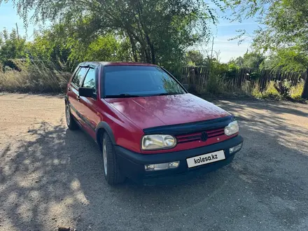 Volkswagen Golf 1993 года за 1 600 000 тг. в Караганда – фото 2