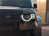 Land Rover Defender 2023 годаүшін58 000 000 тг. в Алматы – фото 4