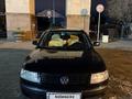 Volkswagen Passat 1998 годаfor2 500 000 тг. в Атырау – фото 2