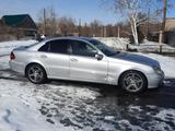 Mercedes-Benz E 270 2003 года за 4 500 000 тг. в Караганда – фото 4