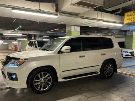 Lexus LX 570 2014 года за 23 800 000 тг. в Алматы – фото 2