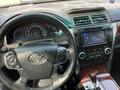 Toyota Camry 2014 года за 11 500 000 тг. в Атырау – фото 15