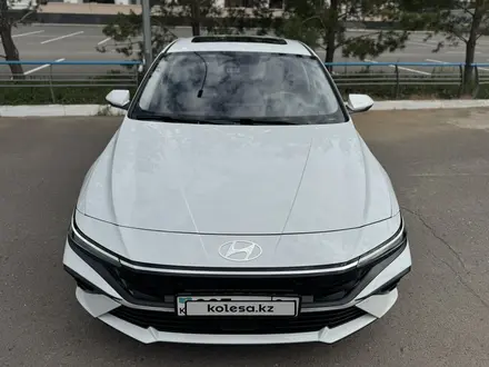 Hyundai Elantra 2024 года за 8 300 000 тг. в Астана – фото 2