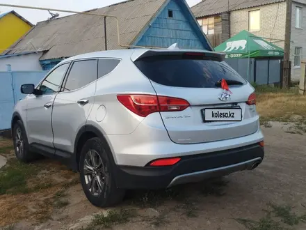 Hyundai Santa Fe 2015 года за 7 500 000 тг. в Уральск – фото 7