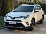 Toyota RAV4 2017 годаүшін11 500 000 тг. в Алматы