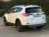 Toyota RAV4 2017 годаүшін11 500 000 тг. в Алматы – фото 4