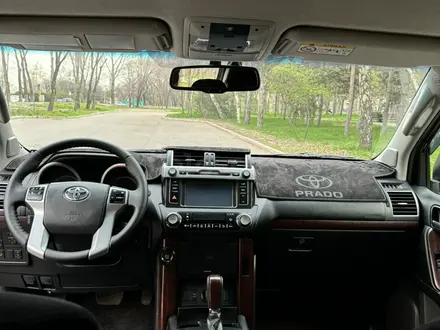 Toyota Land Cruiser Prado 2015 года за 20 900 000 тг. в Алматы – фото 9