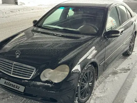 Mercedes-Benz C 200 2004 года за 4 000 000 тг. в Астана – фото 3