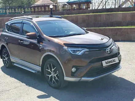 Toyota RAV4 2018 года за 17 700 000 тг. в Петропавловск – фото 38