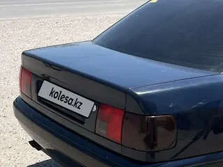 Audi 100