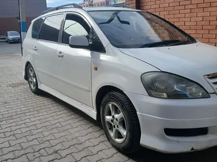 Toyota Ipsum 2003 года за 3 000 000 тг. в Атырау